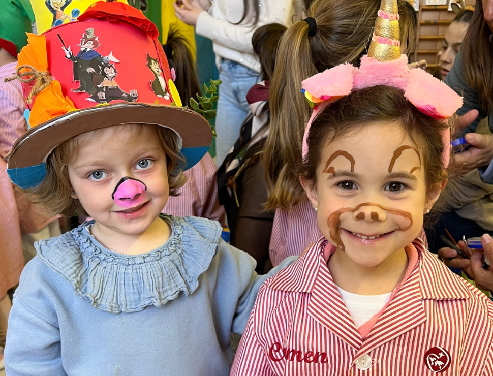 EL TREN DE LOS CUENTOS